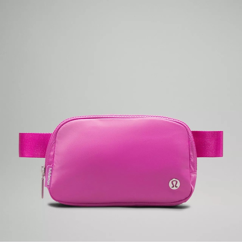 Lululemon Everywhere Belt Bag 1L Pink
